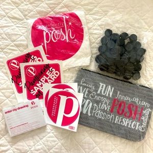 Perfectly Posh Consultant Lot with Large T-Shirt